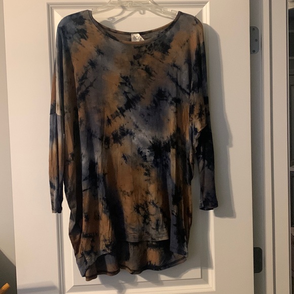 Tie Dye Flowy Shirt - Picture 1 of 4